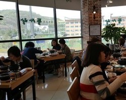 간담회